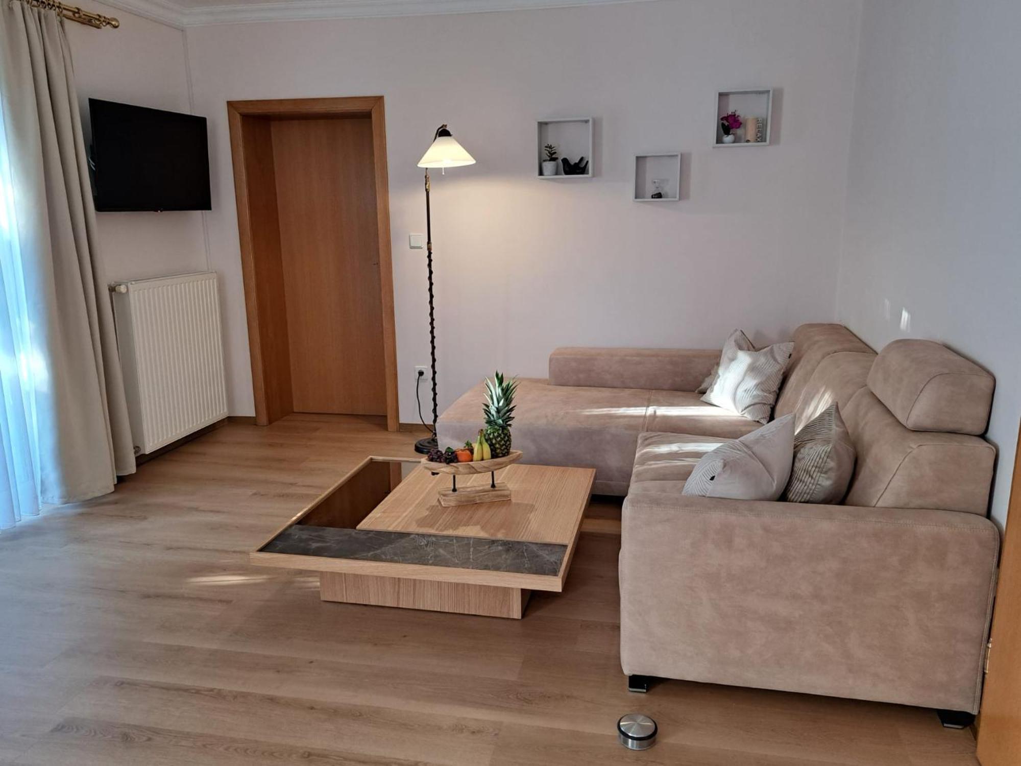 Apartment Lisi *